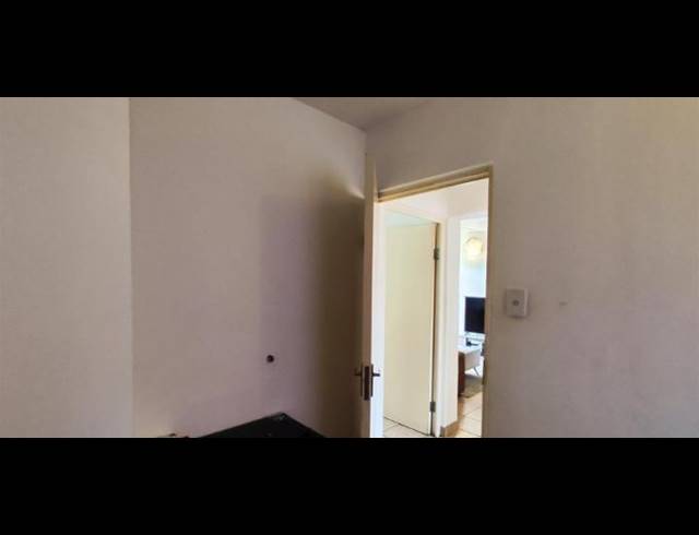 2 BEDROOM APARTMENT FOR SALE IN CASTLEVIEW